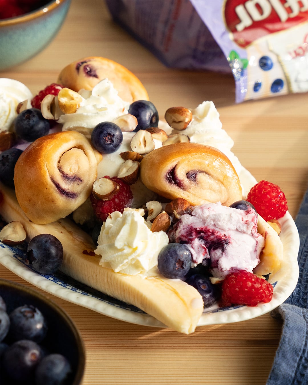 Banana Split Gifflar Mustikka & Vanilja -pullilla